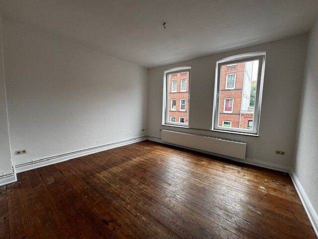 Erstbezug nach Renovierung: 2-ZW in der Harriesstr. 5 in Kiel zu vermieten! Otto Stöben GmbH, 24114 Kiel (Südfriedhof)