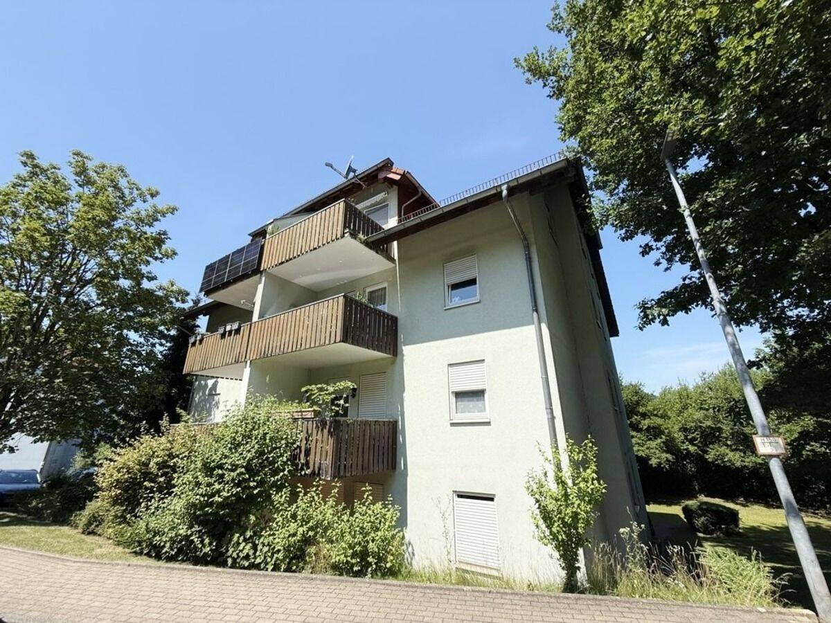 Naturnah wohnen – Charmante und idyllisch gelegene 3 Zi. Wohnung am Kandelberg in Waldkirch !, 79183 Waldkirch