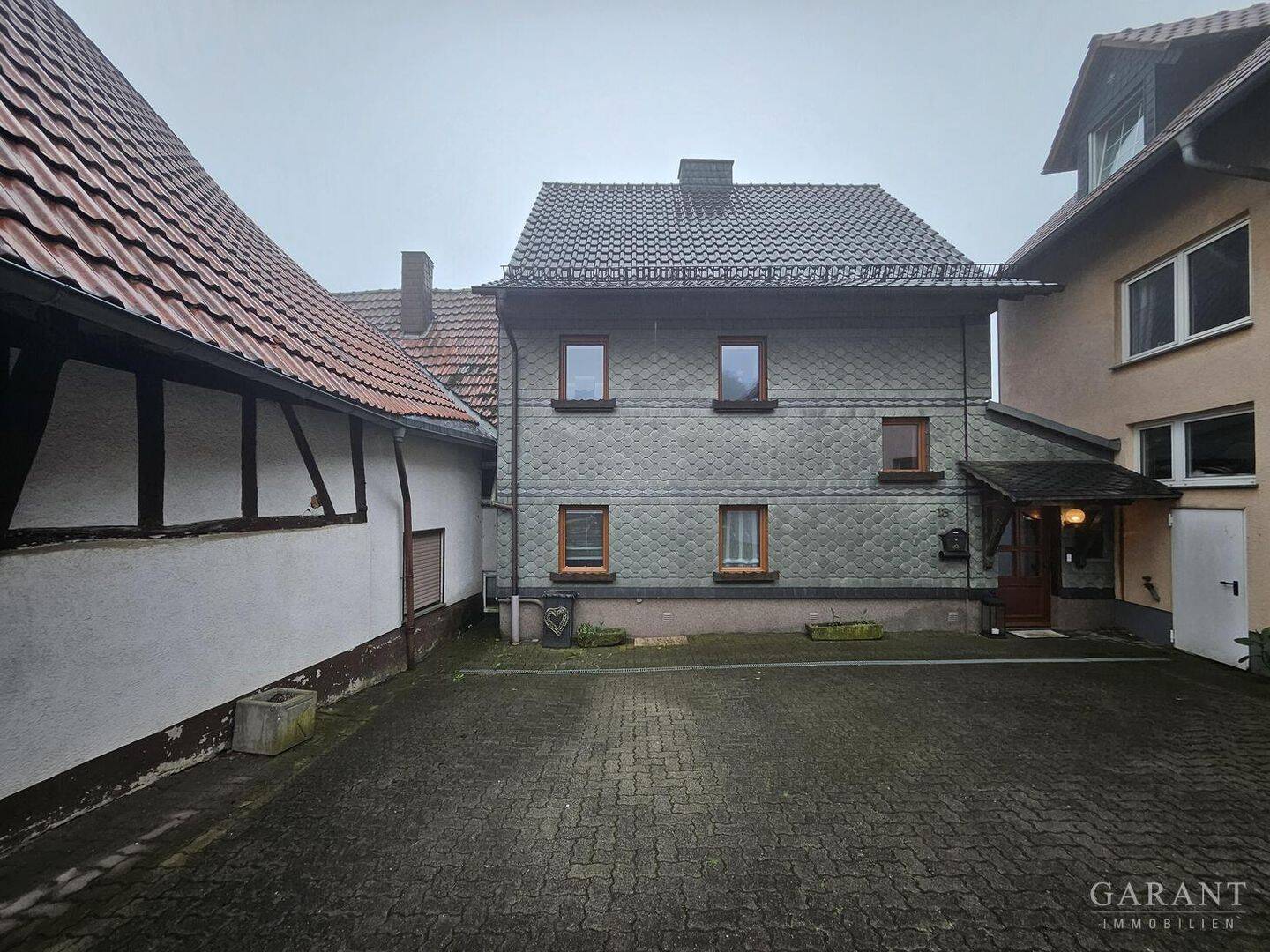 Zuhause, wo andere Urlaub machen – EFH mit 6 Zimmern, 2 Bädern, Garten, Garage & Scheune, 63679 Schotten