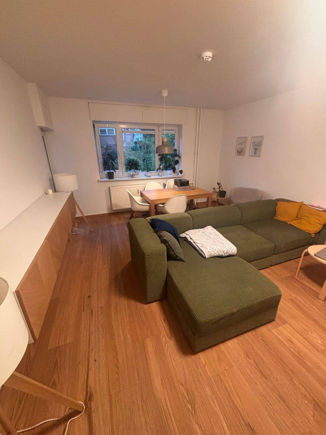 Gut geschnittene 3-Zimmer-Wohnung voll möbliert Nähe Kurfürstendamm, 10719 Berlin (Charlottenburg-Wilmersdorf Charlottenburg Wilmersdorf)