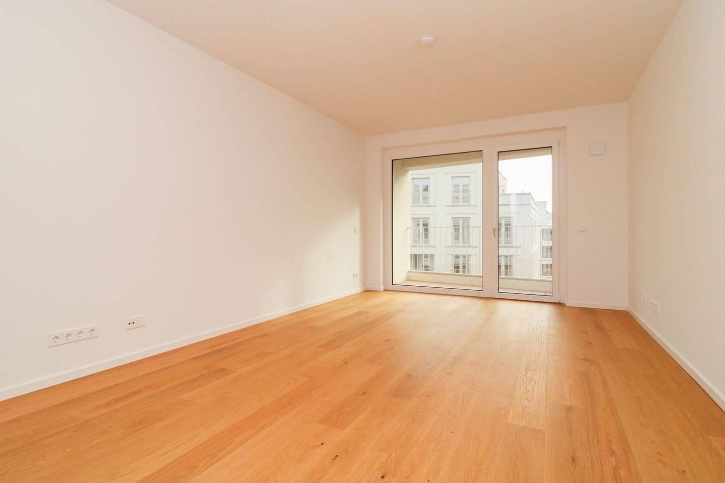 Schönes 1-Zimmer-Apartment mit Loggia, 81543 München (Au-Haidhausen Untergiesing-Harlaching)