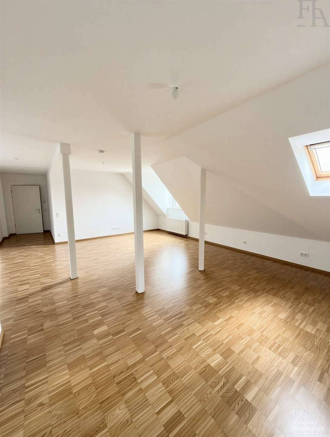 Wohnen oder investieren in Lindenthal – sanierte 1-Zimmer-Wohnung direkt an der Universität, 50937 Köln (Lindenthal Klettenberg Sülz)