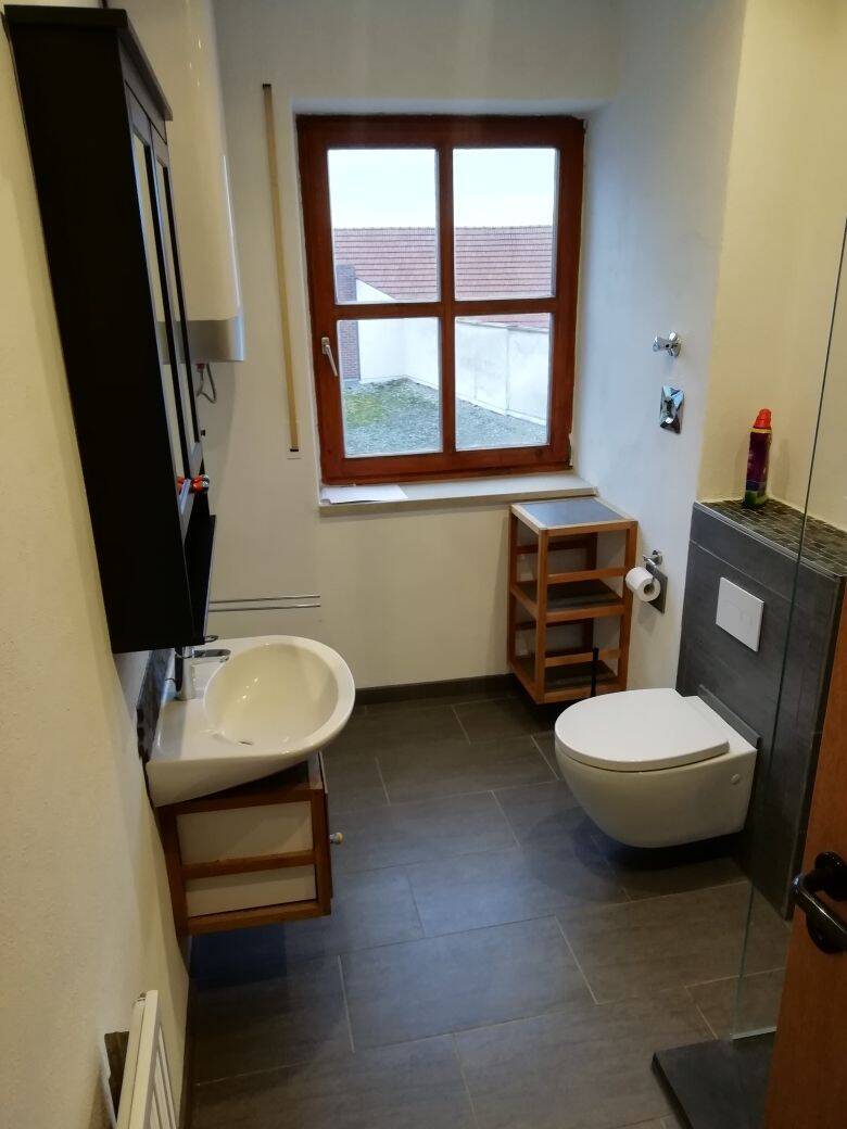 +++ Beste Lage im Zentrum – Garage inklusive – Potenzial für Anleger & Eigennutzer +++, 94405 Landau a.d. Isar (Landau)