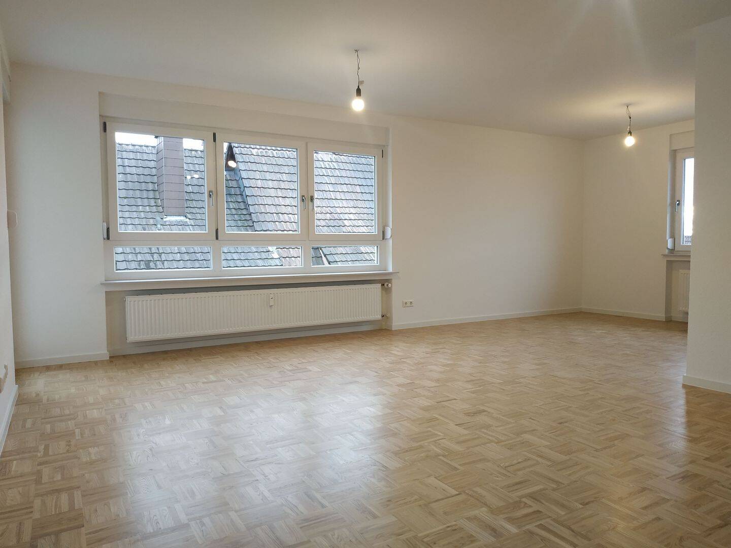 Helle, umfassend sanierte 3-Zimmer-Wohnung mit großem Balkon in Kippenheim, 77971 Kippenheim