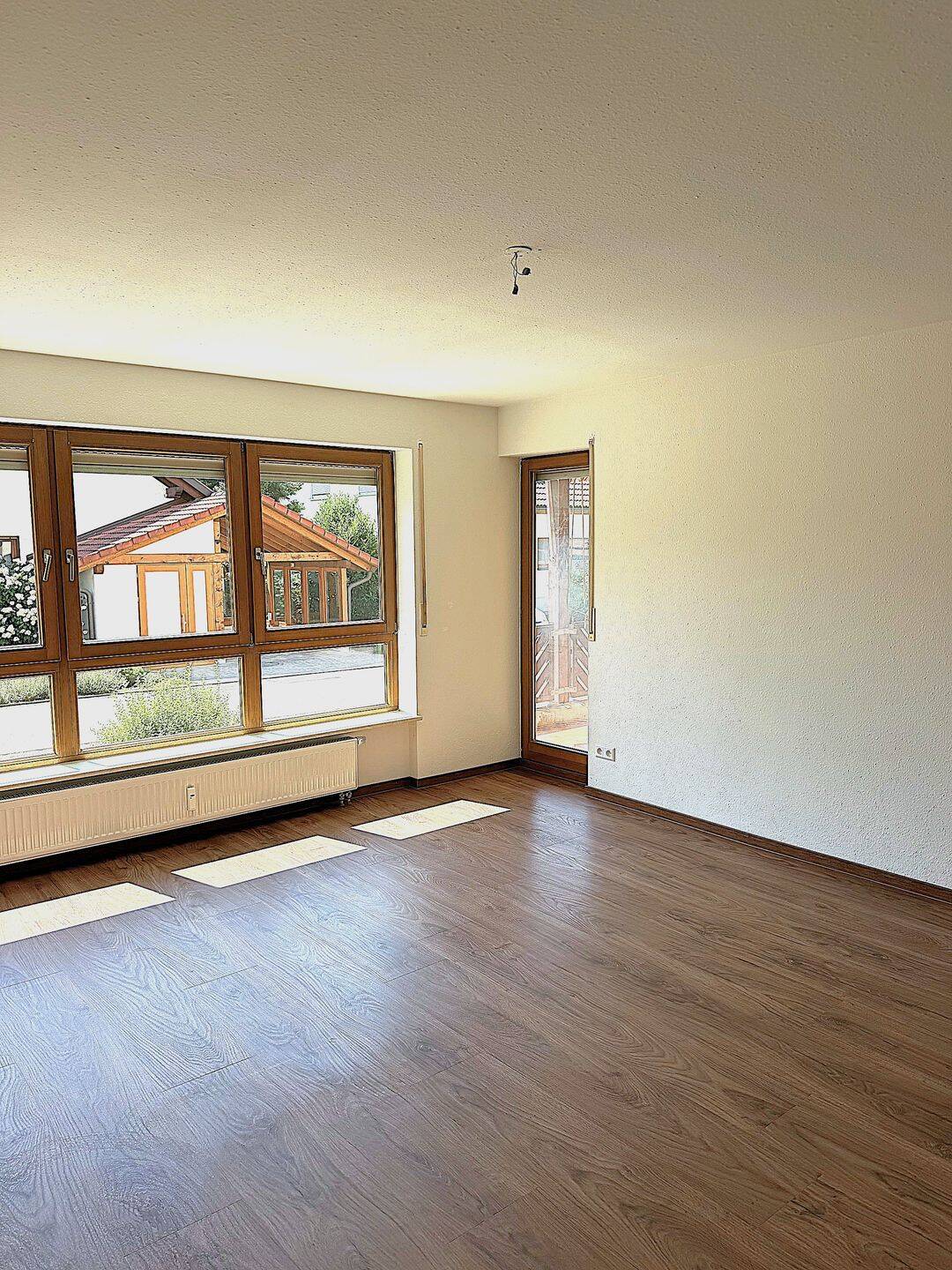 Stilvoll wohnen in ruhiger Lage – attraktive Eigentumswohnung mit Südbalkon , moderne Ausstattung, 79713 Bad Säckingen
