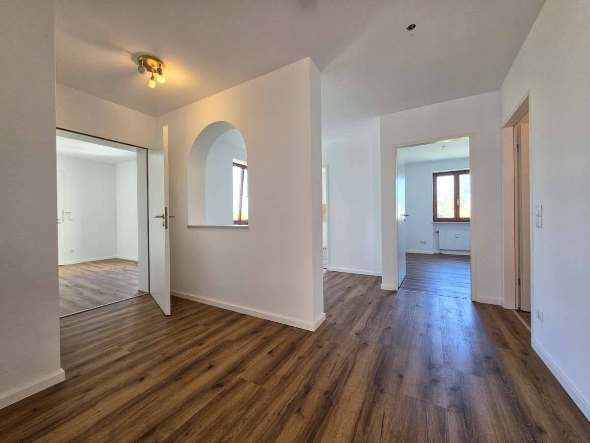 Großzügige 4,5-Zimmer-Wohnung in der Ortsmitte Ottobrunn, 85521 Ottobrunn