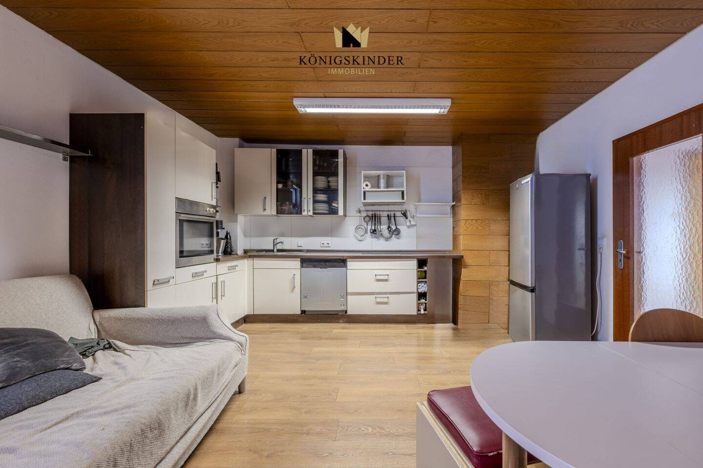 Ihr neues Zuhause im Stuttgarter Westen: Stilvolle 5-Zimmer-Altbauwohnung, 70176 Stuttgart (Mitte West)