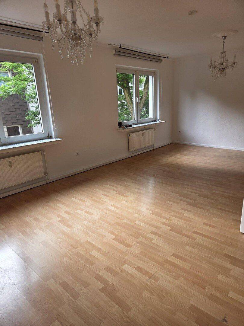 großzügige 3 Zimmerwohnung mit Charme, 46049 Oberhausen