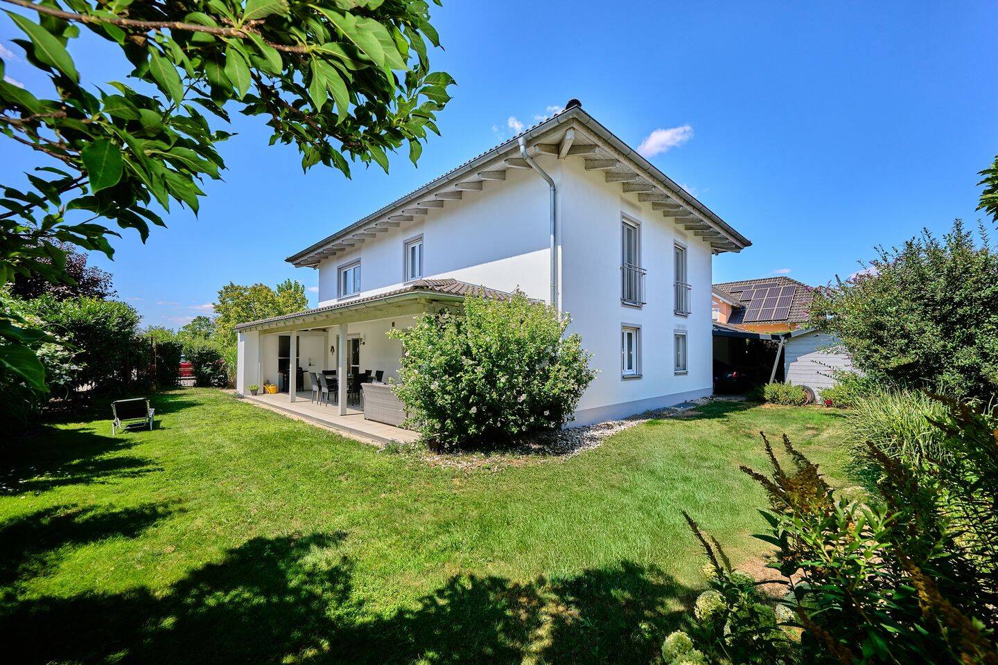 Rain | Einfamilienhaus im Toskana-Stil mit barrierefreier Einliegerwohnung & Sonnengarten, 94369 Rain