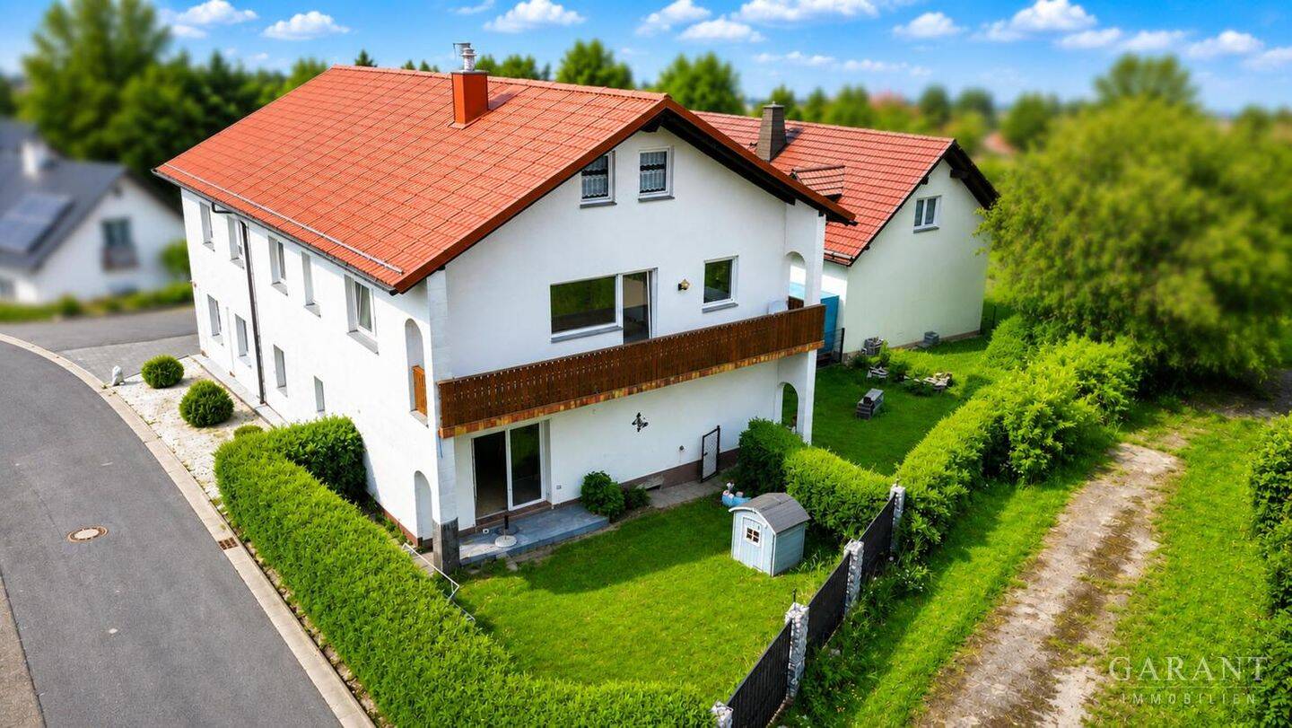 Raum für Ideen, Familie und Zukunft – vielseitiges Zweifamilienhaus auf großem Grundstück, 95694 Mehlmeisel