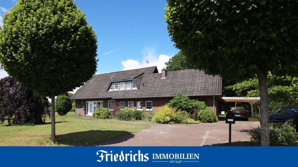 Großzügiges Einfamilienhaus mit Carport und Garten in Westerstede-Hüllstederfeld, 26655 Westerstede