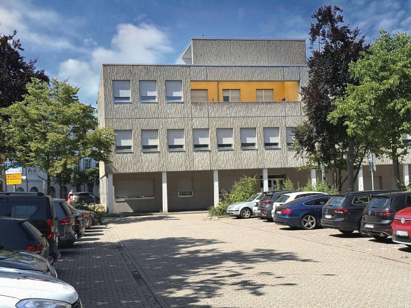Wohn- und Geschäftshaus in exponierter Lage von Düren, 52349 Düren