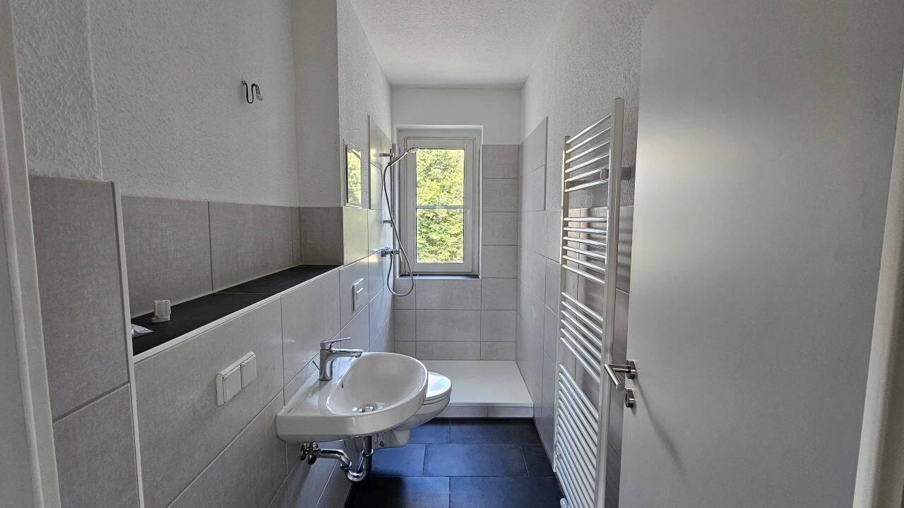 2 Zimmer mit Blick ins Grüne, 39124 Magdeburg (Neue Neustadt)
