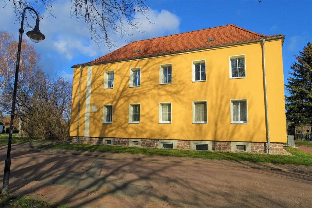 Einmalige Gelegenheit – Wohnen in der Parksiedlung in Braunsbedra, 6242 Braunsbedra