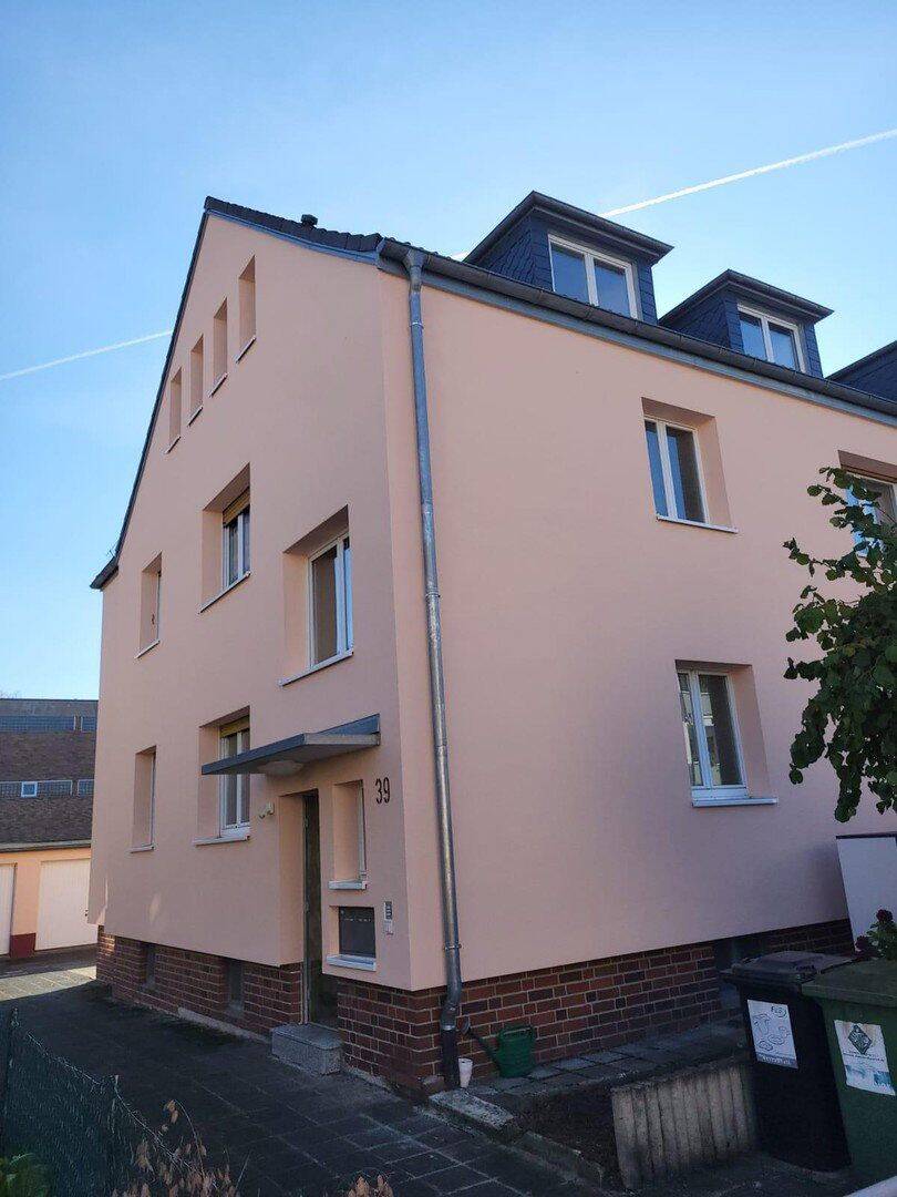 FFM – Heddernheim: Gemütliche, helle 3 Zimmer-Dachgeschoss-Wohnung – energieeffizient!, 60439 Frankfurt am Main (Heddernheim Kalbach Niederursel Praunheim)
