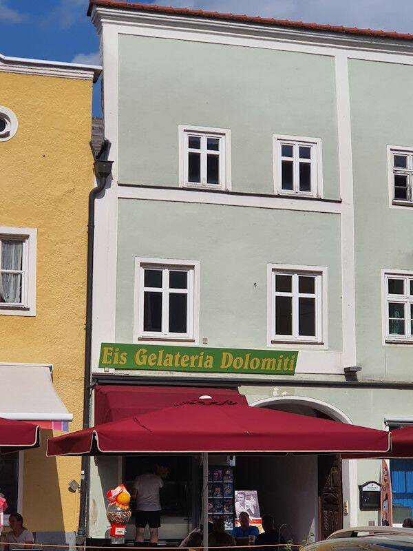 Charmantes Wohn- und Geschäftshaus im Herzen von Vilsbiburg mit Dachterrasse, 84137 Vilsbiburg