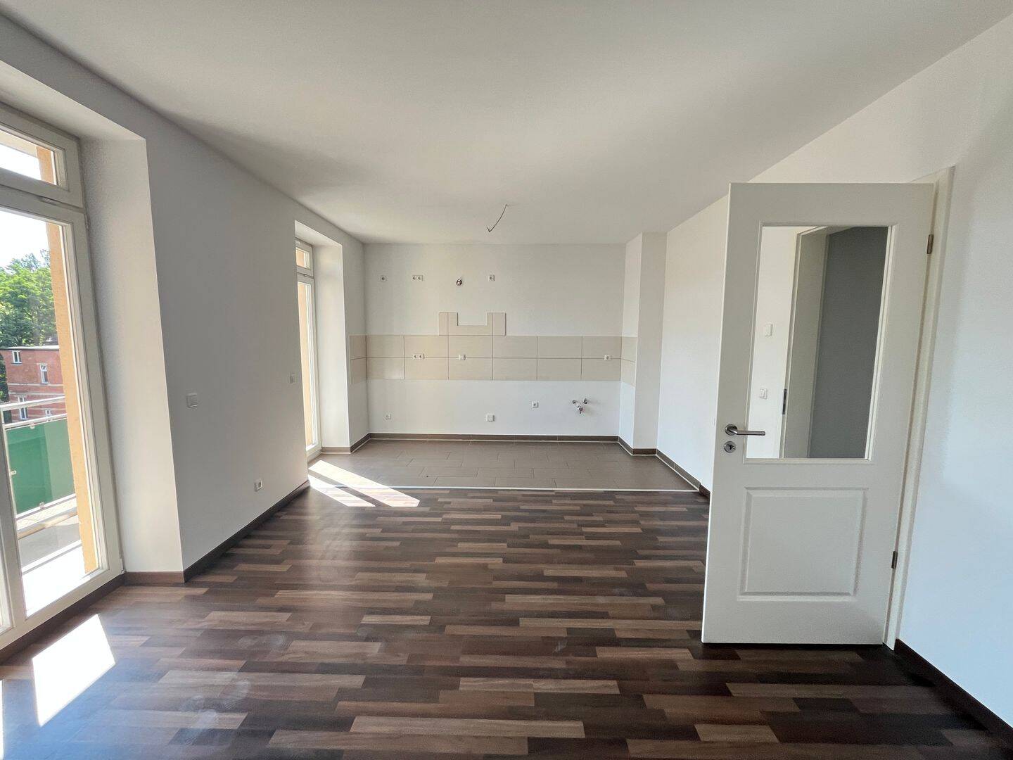 Kaßberg-Wohnung mit Balkon – Komfortabler Stellplatz auf Wunsch, 9112 Chemnitz (Altendorf Kaßberg Zentrum)