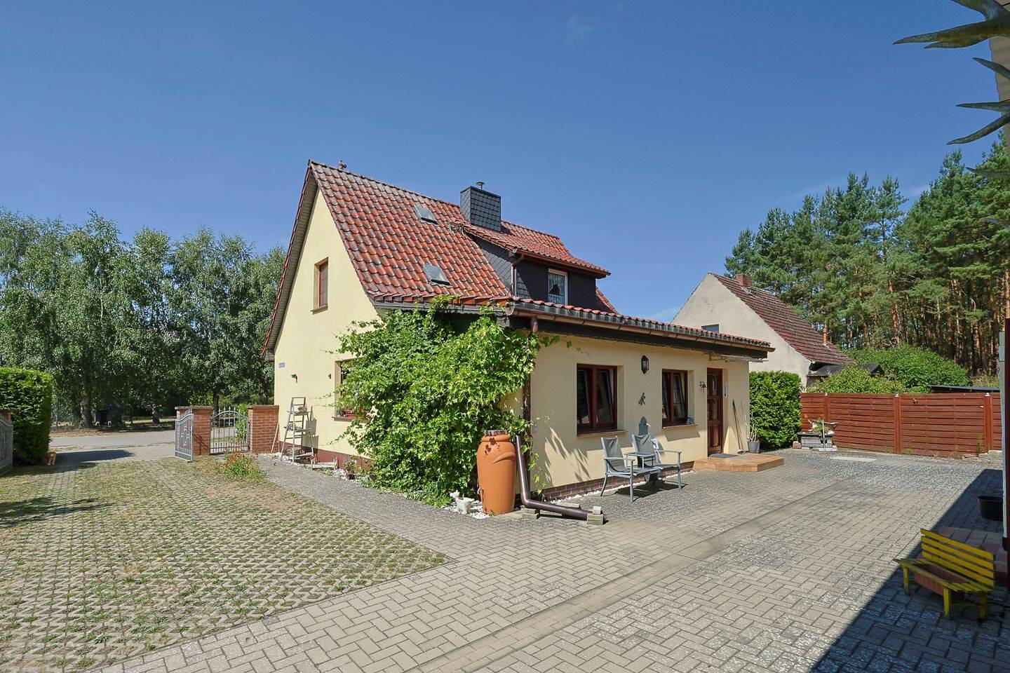 Traumgrundstück- Einfamilienhaus in exquisiter Lage- unweit von Ueckermünde in 17379 Ostvorpommern, 17379 Altwigshagen