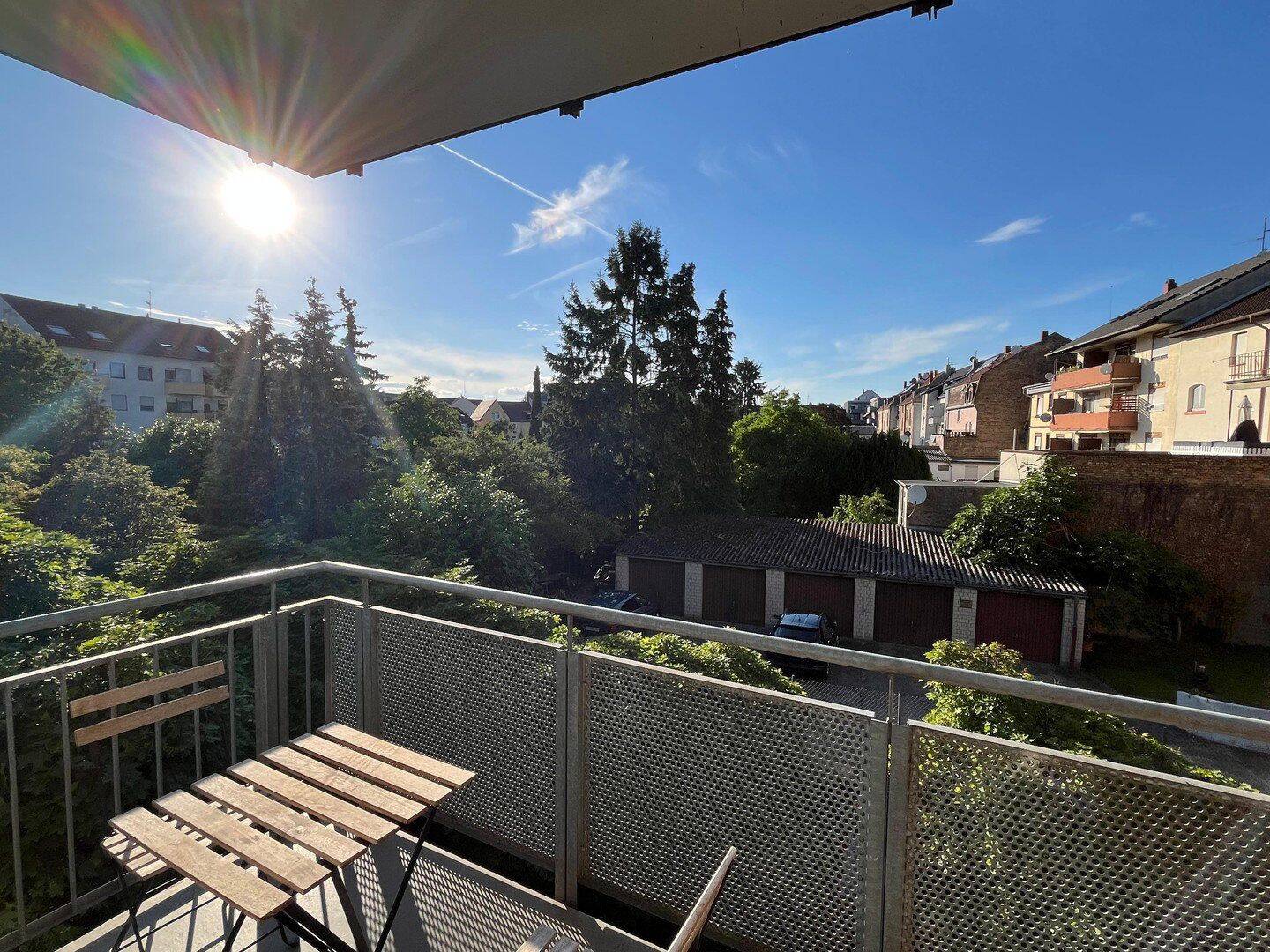 ?? Frisch renoviertes Balkon-Apartment | Möbliert | Nähe BASF, SAP, Hochschule & Innenstadt, 68199 Mannheim (Almenhof Neckarau)
