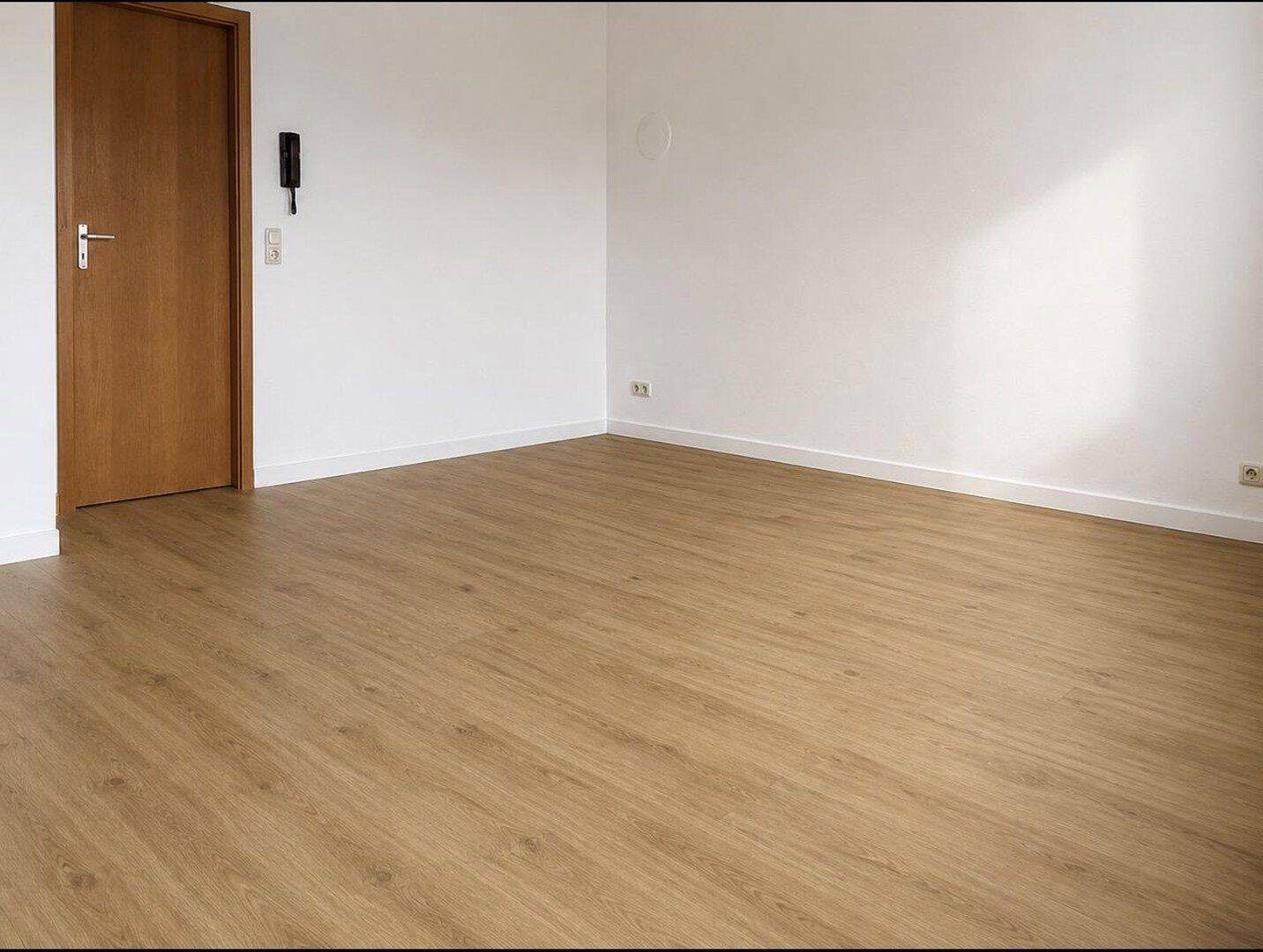 Paulinviertel: zentrale, komplett renovierte 2,5 ZKB mit neuer Küche, 54292 Trier (Eitelsbach Ruwer Trier-Nord)
