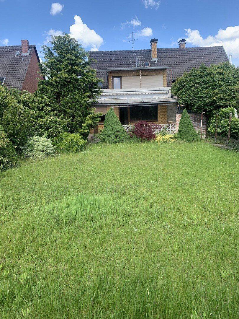 Doppelhaushälfte auf 529 m² Grundstück – vielseitig nutzbar & ruhig gelegen, 41540 Dormagen