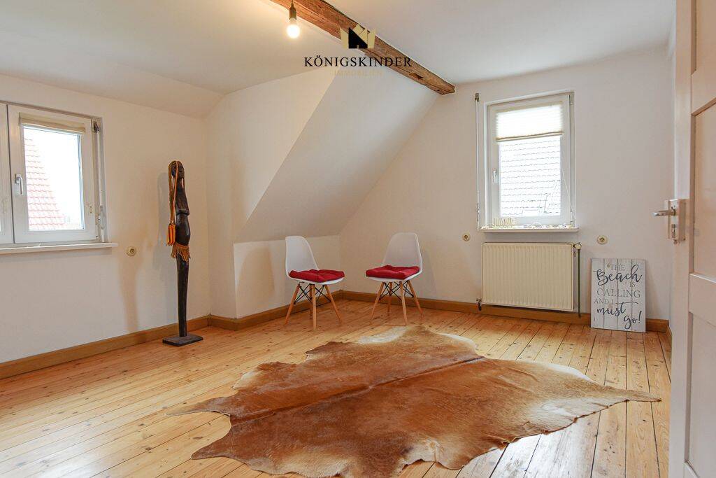 Altbaucharme trifft Wohnkomfort – Großzügiges Einfamilienhaus in Weinstadt-Großheppach, 71384 Weinstadt