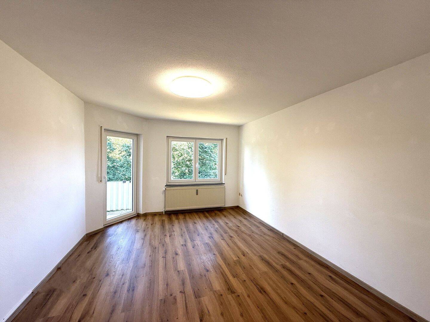 3-Zimmer-Wohnung mit Loggia und Außenstellplatz in Schwarzenbruck-Gsteinach, 65,84 m² Wohnfläche, 90592 Schwarzenbruck
