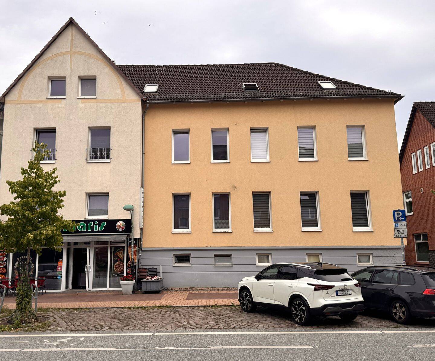 Im Auftr.: Voll vermietetes MFH mit 8 Whg., 1 Gewerbe und 5 Kfz-Stellplätzen in der Holtenauer Straße in Kiel, 24106 Kiel (Wik)