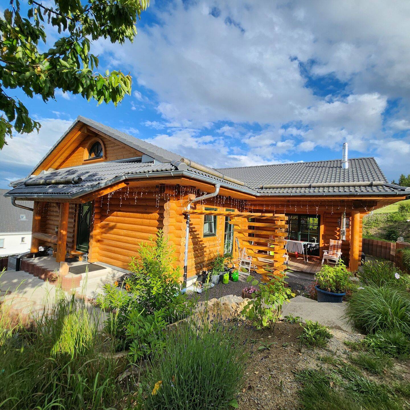 Bonndorf im Schw. – schönes Holzblockhaus mit 120 m² Wohnfläche, 79848 Bonndorf im Schwarzwald
