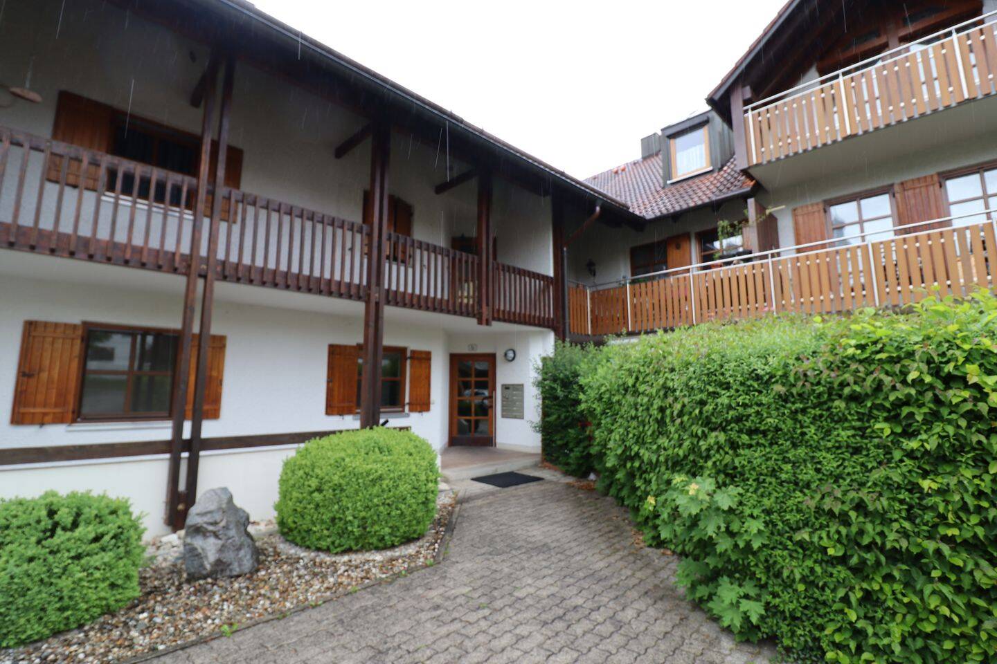 Großzügige 3-Zimmer-Dachgeschosswohnung mit Westbalkon, 85457 Wörth