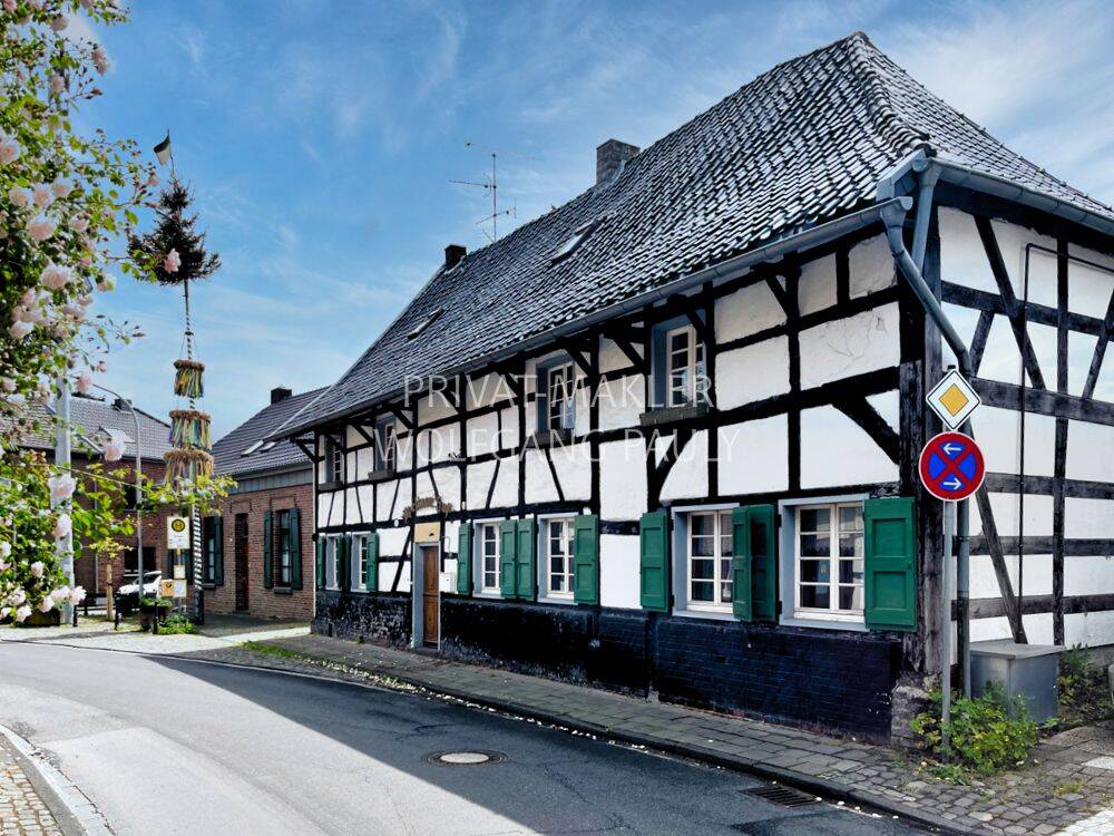 Anno 1680 nach Ende des 30jährigen Krieges erbaut ++ Der „Berliner Hof“ steht nun zum Verkauf, 41363 Jüchen