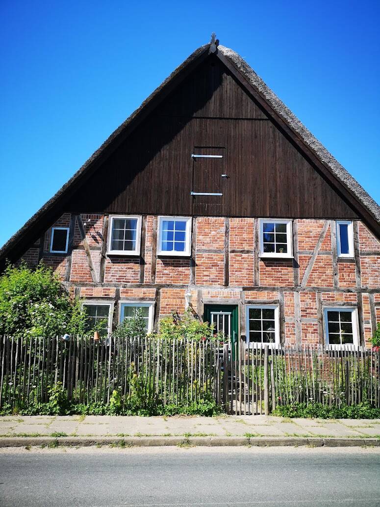 Reetgedecktes Liebhaberanwesen mit Charme & Seele – Panten, 23896 Panten