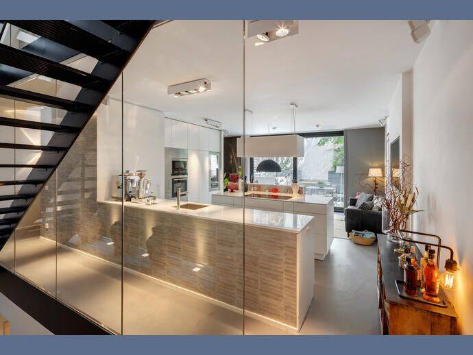 Möbliert: Luxuriöses Townhouse in ruhiger Innenhoflage mitten in der Maxvorstadt, 80333 München (Altstadt-Lehel Maxvorstadt)