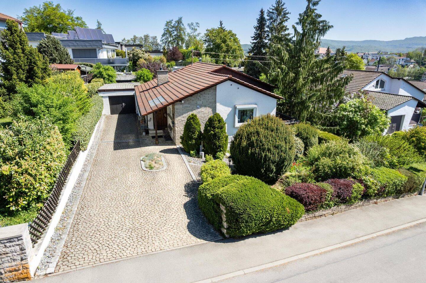 Saniertes Einfamilienhaus in traumhafter Lage, 72379 Bisingen