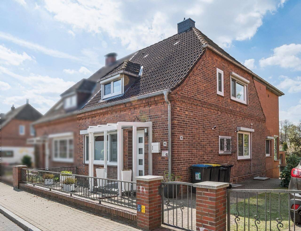Ihre Suche hat ein Ende! Modernisierte Doppelhaushälfte mit traumhaftem Garten!, 21502 Geesthacht