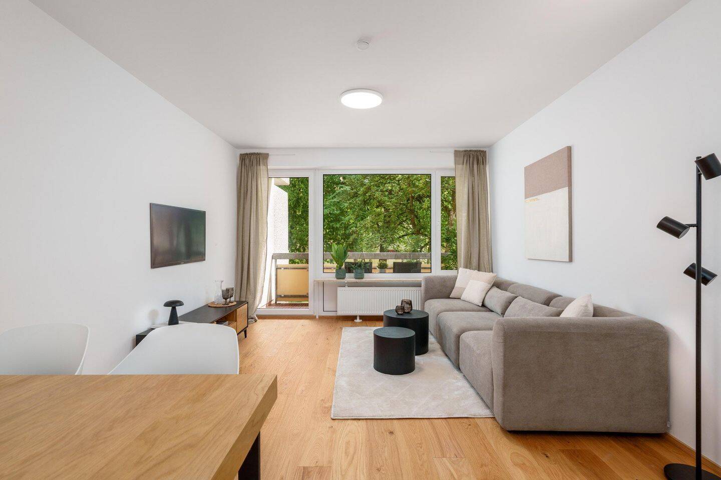 Erstbezug nach Modernisierung: Helle 3-Zimmerwohnung mit Balkon – provisionsfrei & WG-geeignet, 81477 München (Thalk. Obersendl.-Forsten-Fürstenr.-Solln)