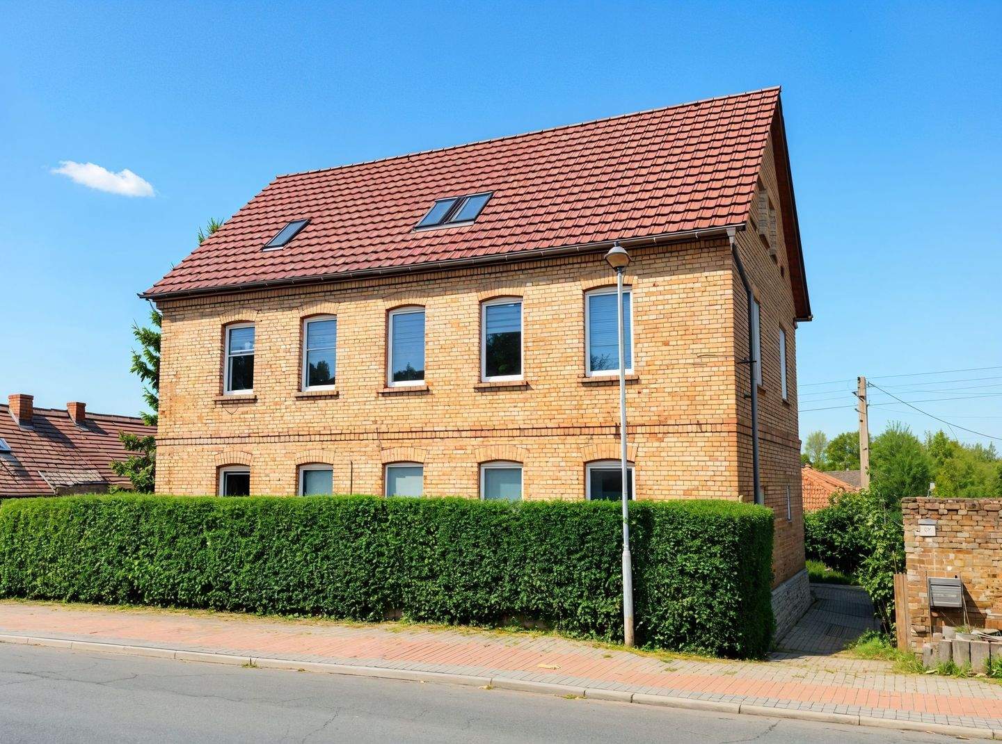 modernisiertes und voll vermietetes Mehrfamilienhaus in Teutschenthal bei Halle, 6179 Teutschenthal