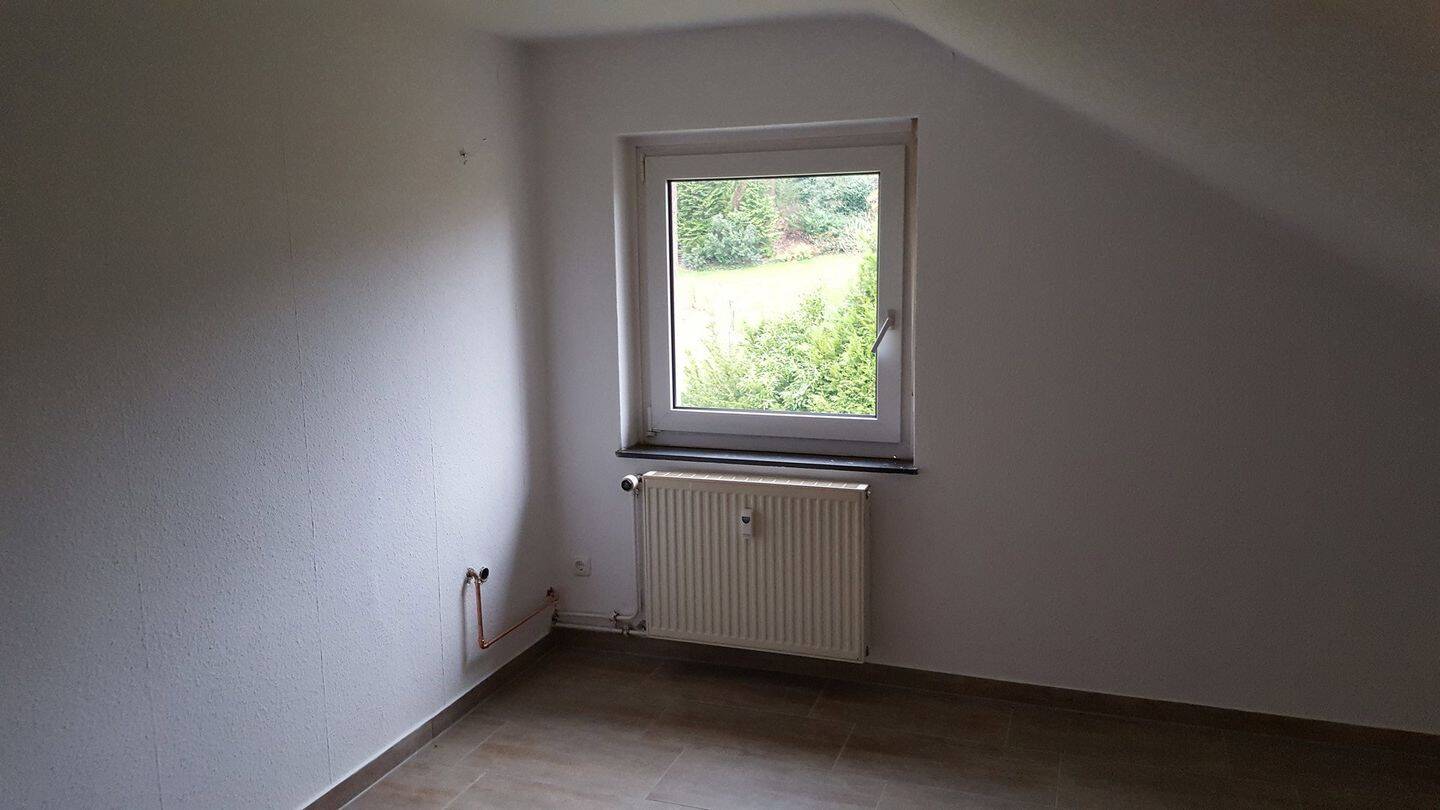 Sehr schöne renovierte Dachgeschoss-Wohnung 1,5 ZKB, 36391 Sinntal