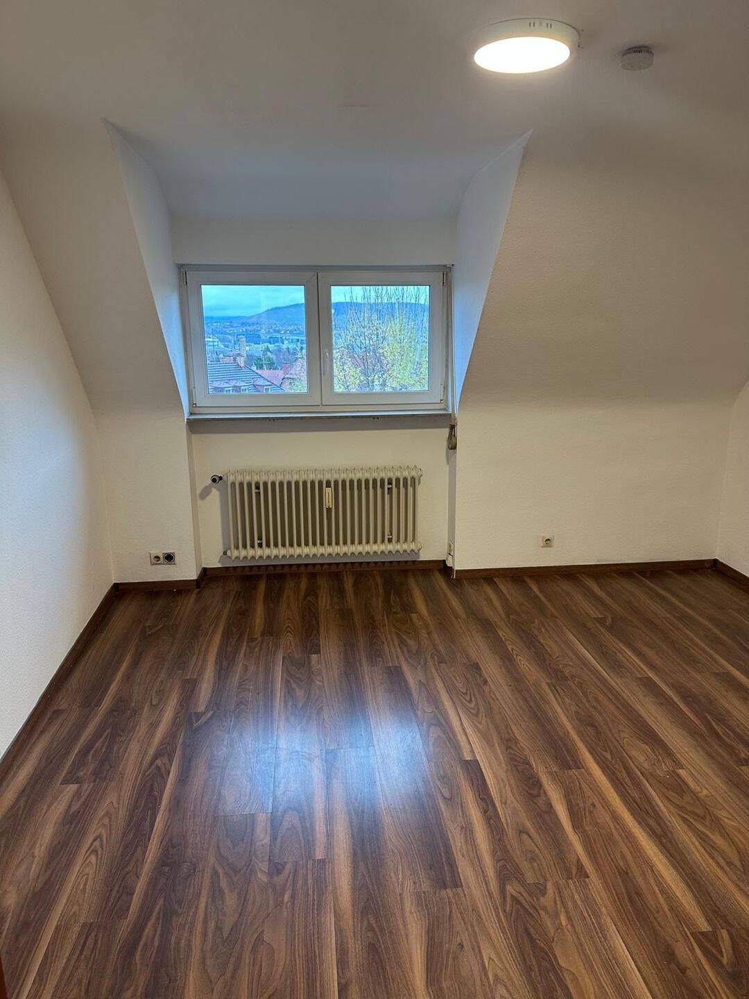 Mietwohnung, 1 Zimmer, 30 m², in Stuttgart, 70184 Stuttgart (Frauenkopf Mitte Ost Süd)