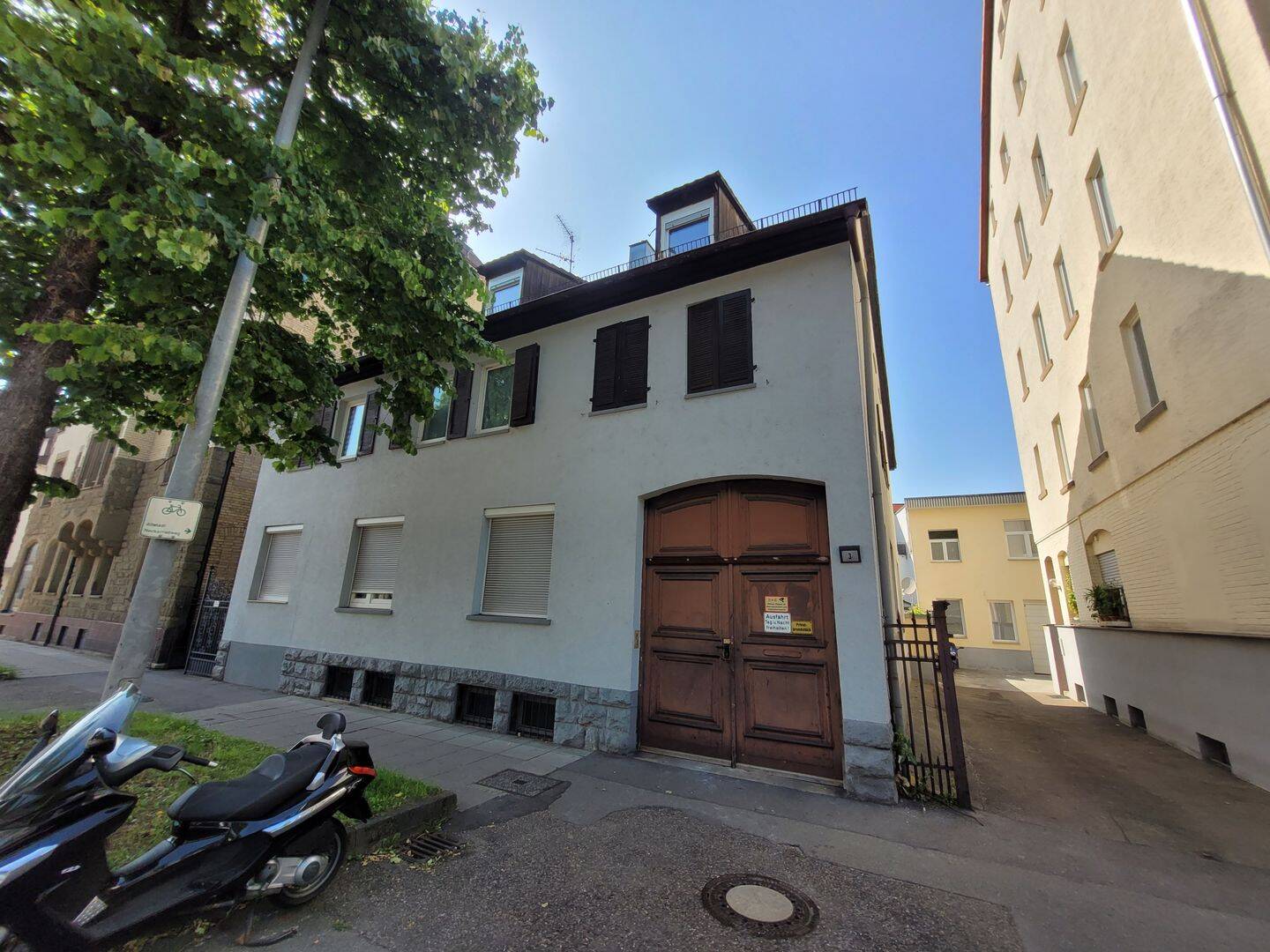 MFH mit 3 Wohnungen, laufenden Mieteinnahmen & Ausbaupotenzial in Bestlage Stuttgart, 70372 Stuttgart (Bad Cannstatt)