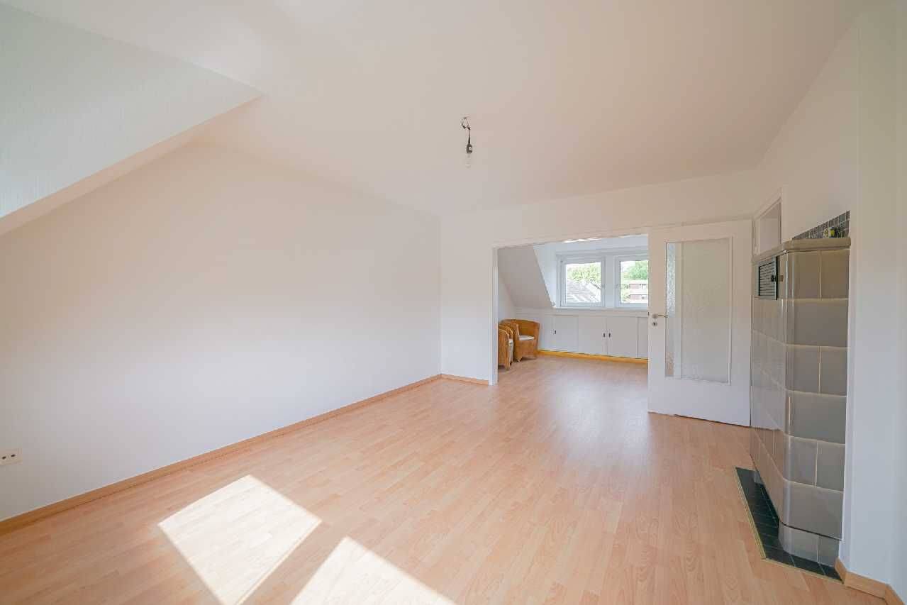 Gemütliche 3-Zimmer-Wohnung in grüner Lage von Rath, 40472 Düsseldorf (Hubbelrath Lichtenbroich Rath Unterrath)
