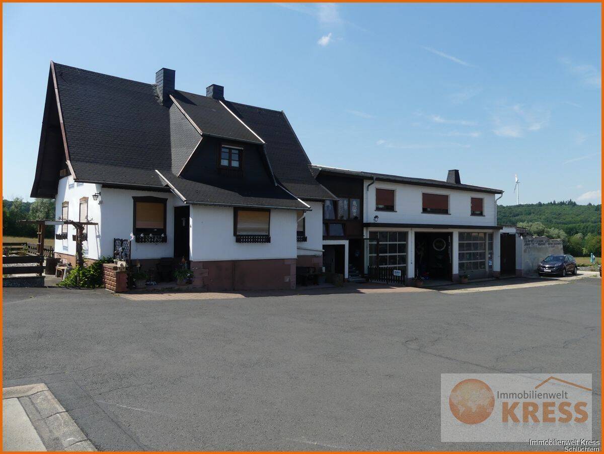 1 Fam.-Wohnhaus, separater Wohnung und Fahrzeughalle, sowie mehreren Bauplätzen in SLÜ-Wallroth, 36381 Schlüchtern