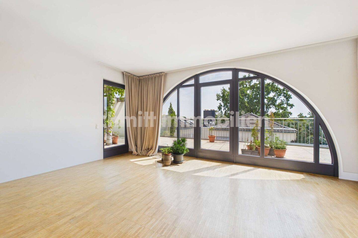 Penthouse mit großer Dachterrasse und Mainblick, 65933 Frankfurt am Main (Griesheim)