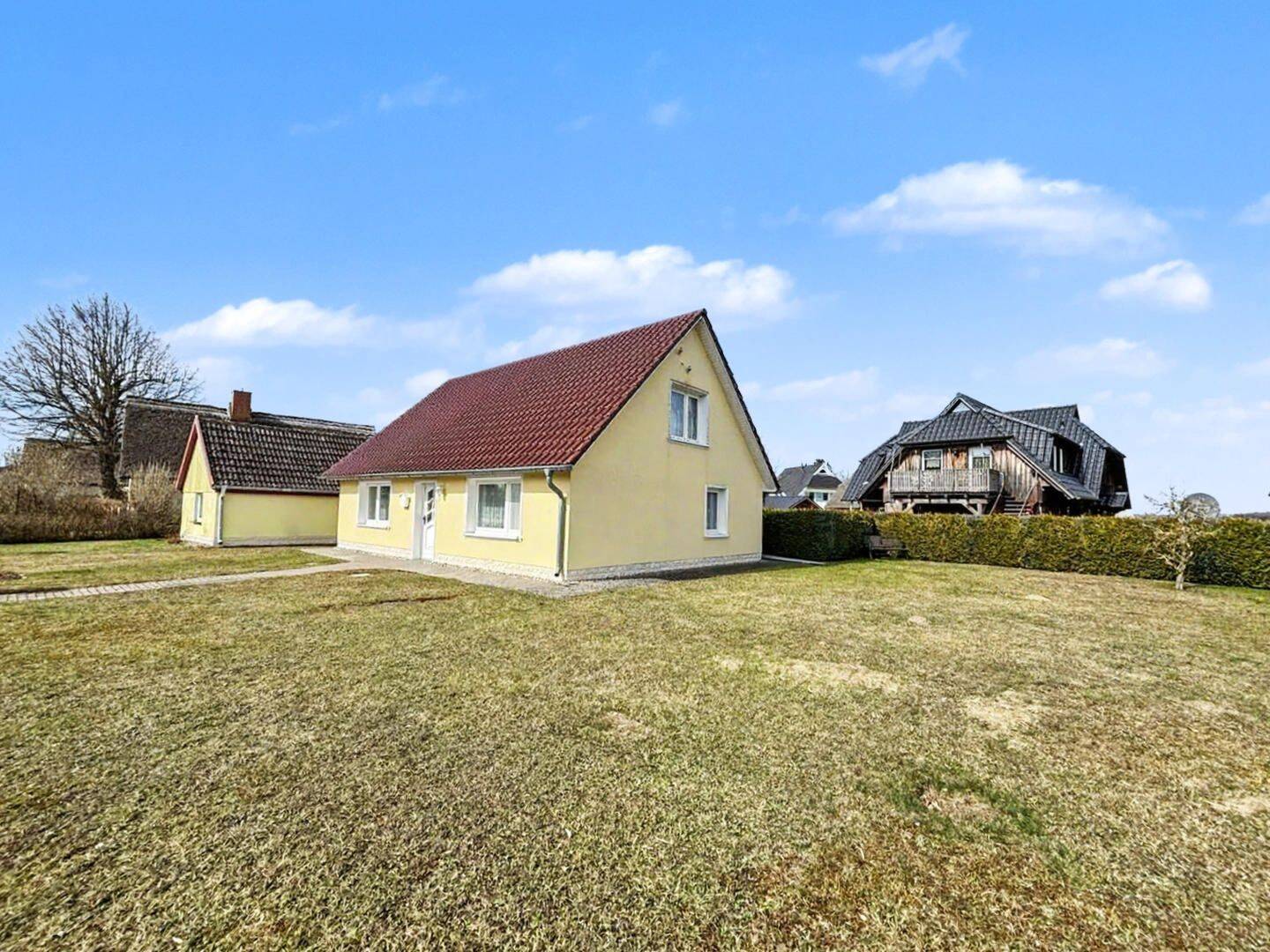 Schönes Einfamilienhaus mit Nebengelass in Wieck auf dem Darß, 18375 Wieck a. Darß