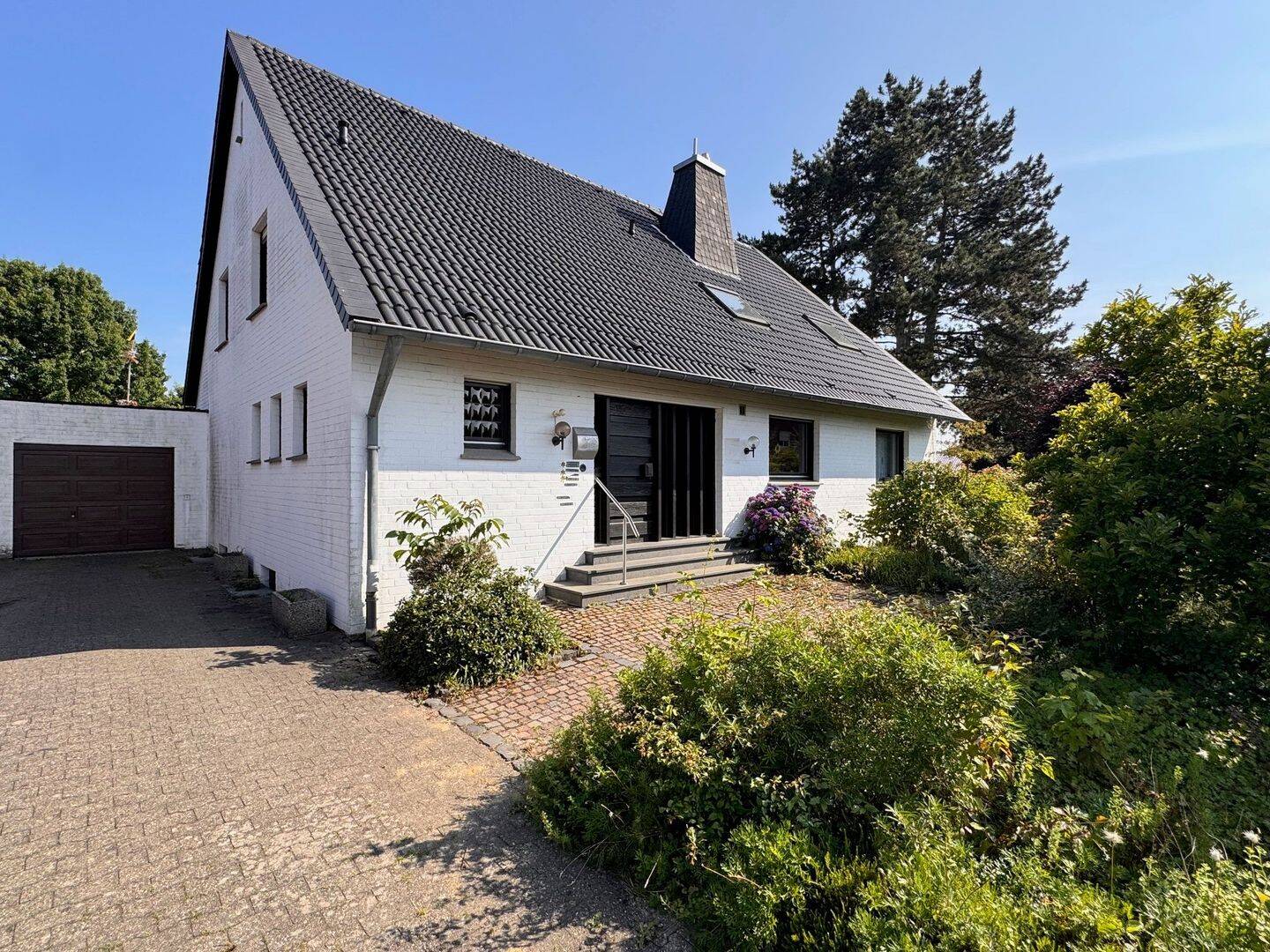 MeinRaum… Platz für die ganze Familie! Freistehendes Wohnhaus mit großzügigem Garten, Terrasse und Garage in Erkelenz-Houverath, 41812 Erkelenz