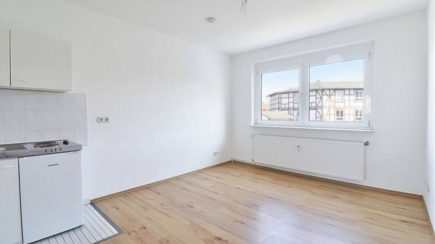 Klein aber Mein! Singlewohnung mit Fahrstuhl, kleiner Küchenzeile u. PKW-Stellpl., 99974 Mühlhausen/Thüringen