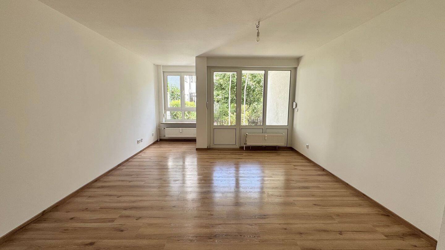 Schnieglinger Straße ! Helle 2-ZW, 53 m², Terrasse mit kleinem Gärtchen, im EG, mit TG-Stellplatz, 90419 Nürnberg (Kleinweidenmühle Sankt Johannis)