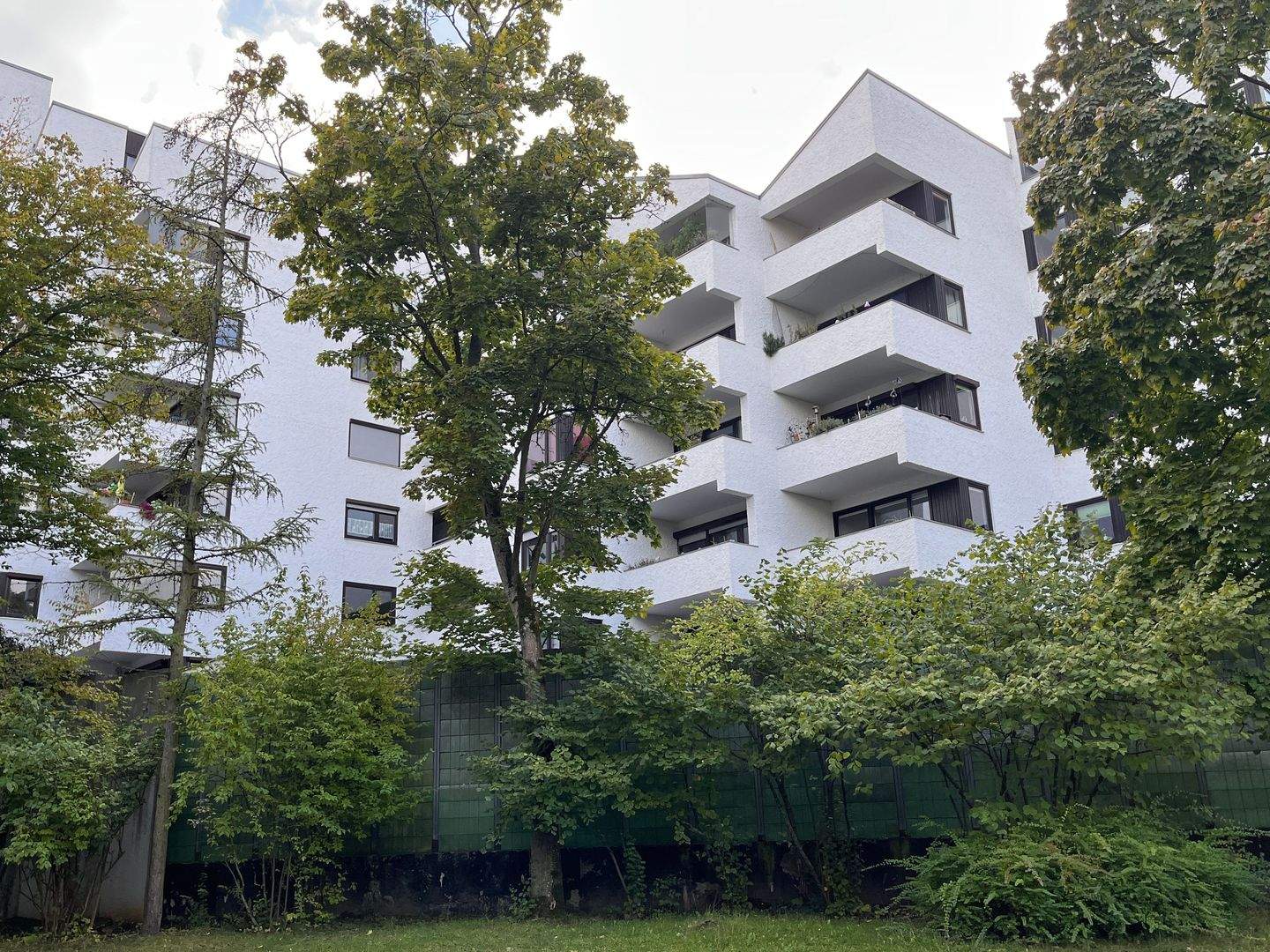 image-69228026