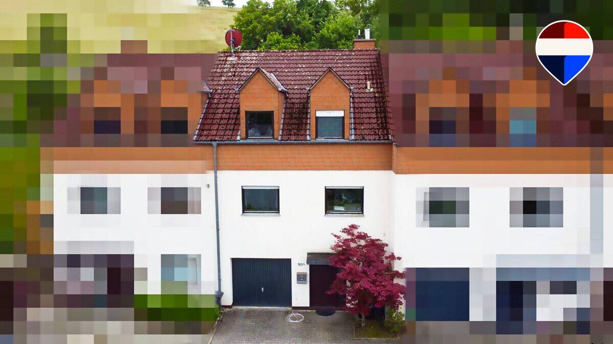 Reihenmittelhaus mit Garten und Garage in Bad Schwalbach, 65307 Bad Schwalbach