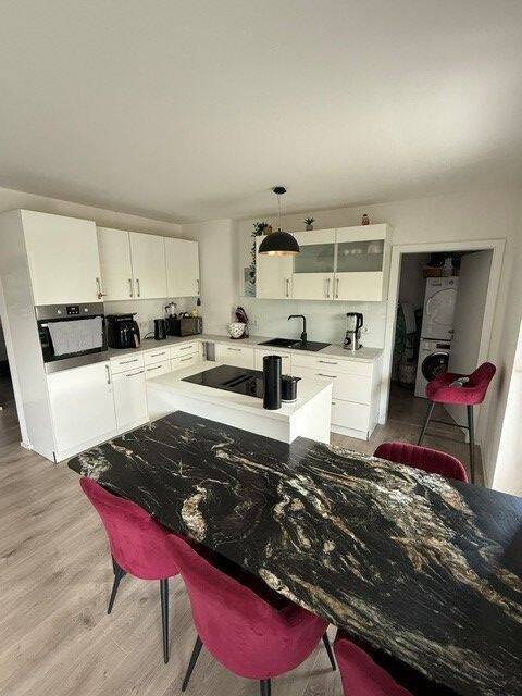 Großzügige 4-Zimmer-Erdgeschosswohnung mit überdachter Terrasse in Weinheim-West, 69469 Weinheim